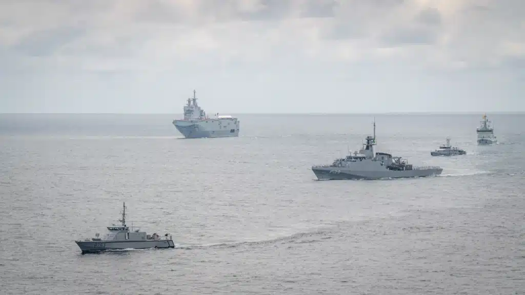Exercise Grand African NEMO 2023 (10 – 15 October 2023), co-organised by the French Navy with the Naval Architecture in Yaoundé, brought together 18 coastal nations of the Gulf of Guinea and ten allied nations. The exercise took place in a vast maritime area stretching from Senegal to Angola. Photo: Marine National/Préfecture maritime de l’Atlantique